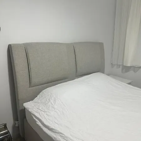 Apartament Taksim Cihangir'de 2+1 *