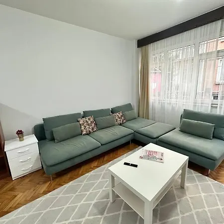Apartament Taksim Cihangir'de 2+1 Stambuł
